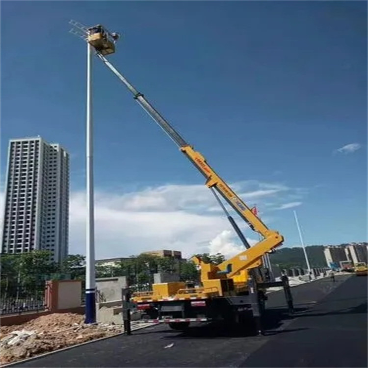 朝天维修路灯的曲臂升降车出租