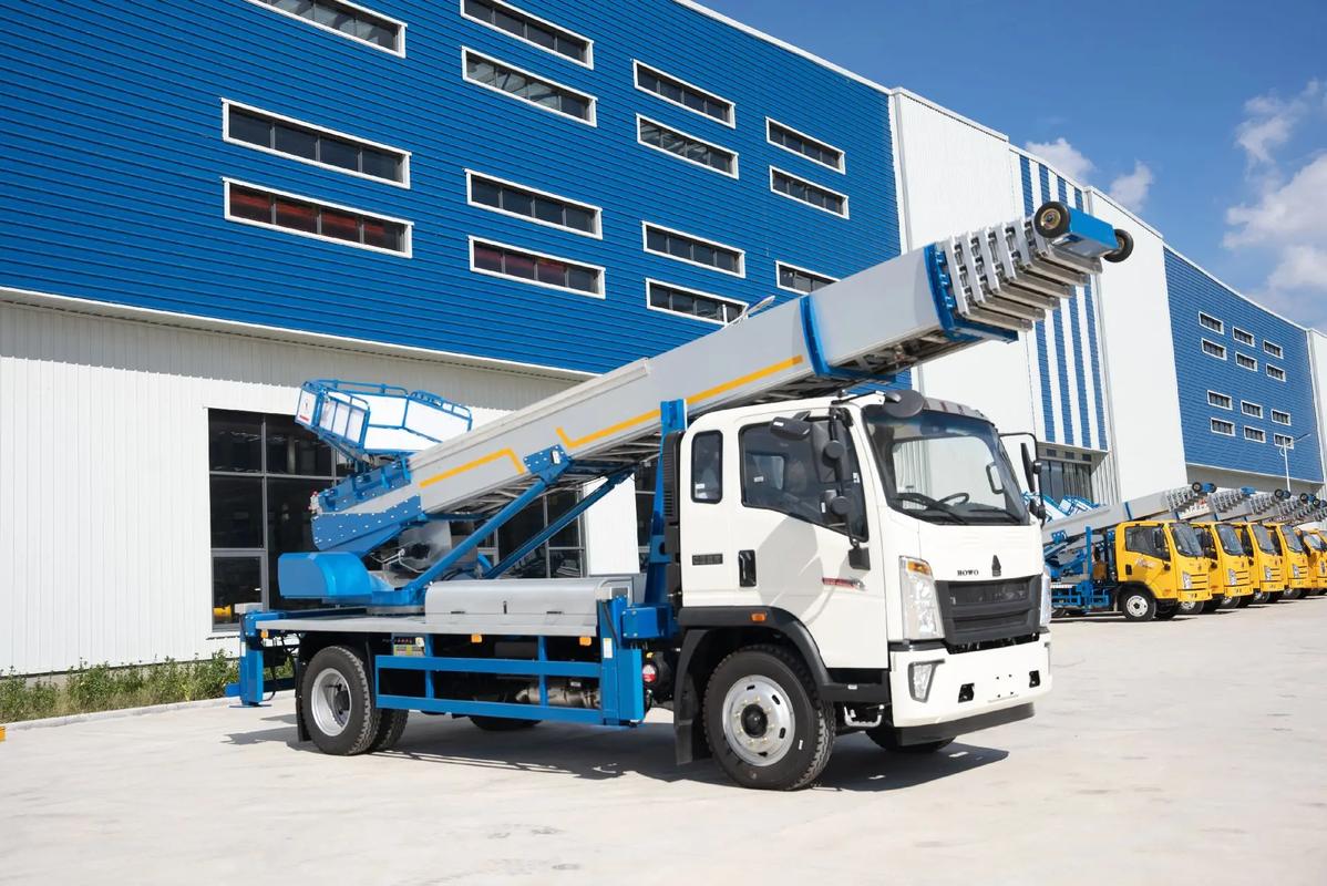 朝天出租云梯车高空作业车 建筑垃圾搬运